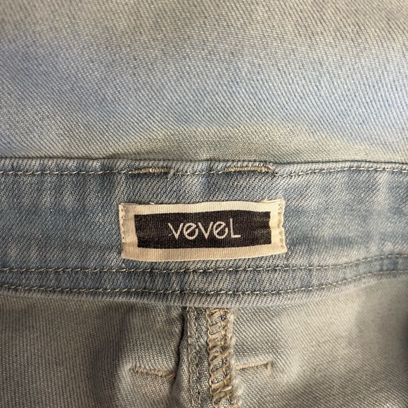 Vevel Women’s Denim Size M Shortalls NWOT - Picture 4 of 8